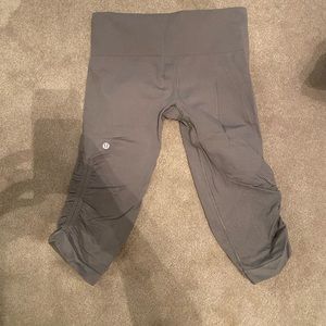 Lululemon in the flow cropped pants